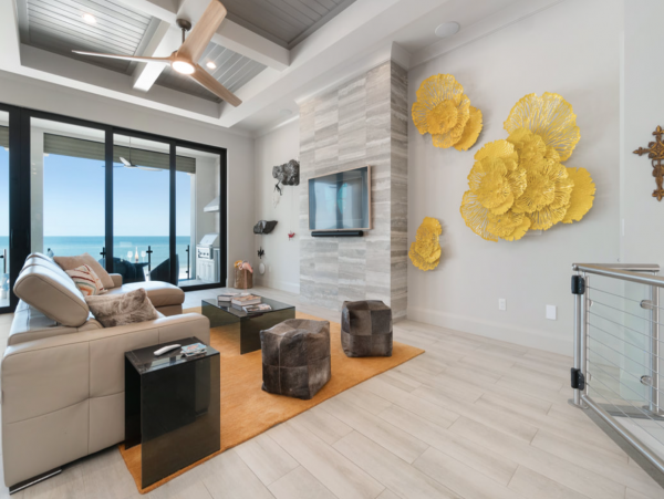 Beachfront Home in Fort Myers with Panoramic Gulf Views
